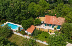 Awesome Home In Medulin With Kitchen